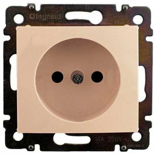 Розетка одинарная без заземления СП Legrand Valena слоновая кость