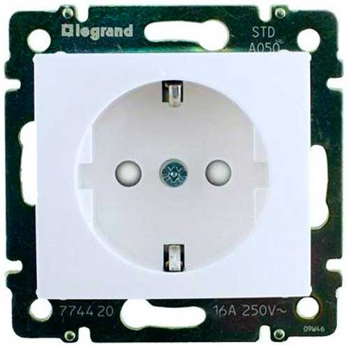 Розетка одинарная со шторками с заземлением  СП Legrand Valena белый
