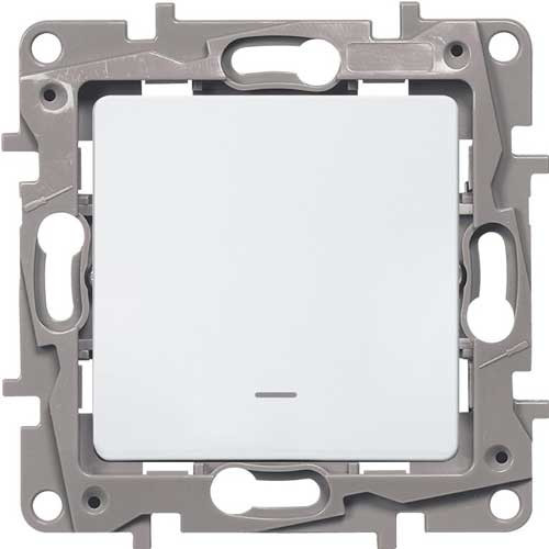 Выключатель одноклавишный СП Legrand Etika с подсветкой белый