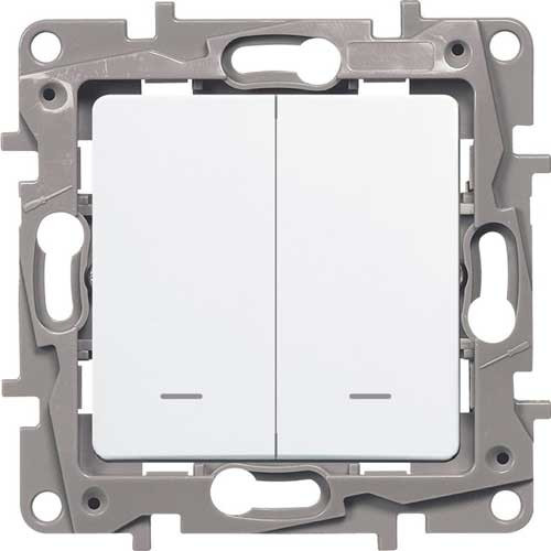 Выключатель двухклавишный СП Legrand Etika с подсветкой белый