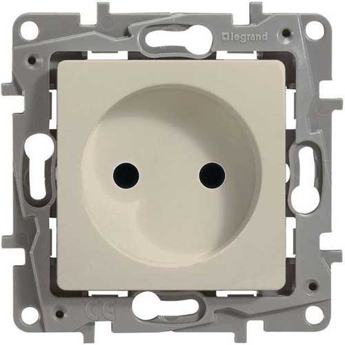 Розетка одинарная СП Legrand Etika без заземления слоновая кость