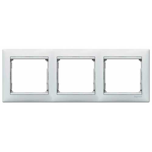 Рамка тройная горизонтальная Legrand Valena белый