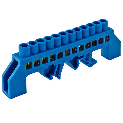 Шина нулевая в изоляции  6*9-10 на DIN-изол   Стойка