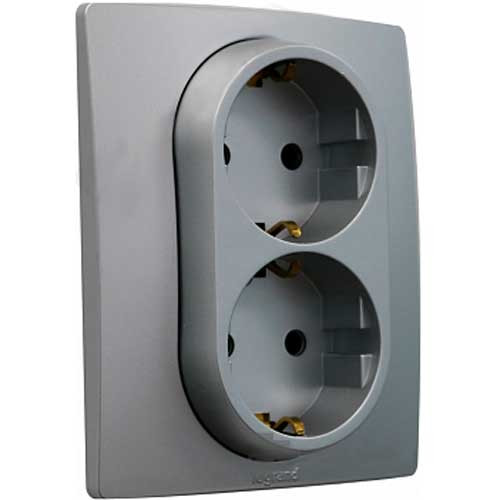 Розетка двойная СП Legrand Etika с заземлением алюминий
