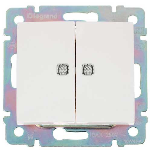 Выключатель двухклавишный с подсветкой СП Legrand Valena белый